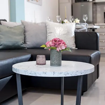 Crystal Blue * Peraía