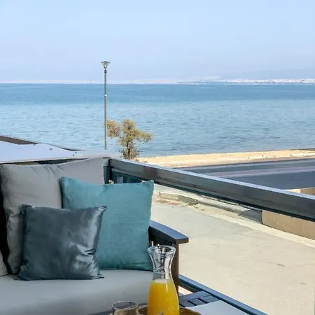 Crystal Blue Peraía